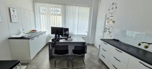 1-przestronne wnętrze centrum medyczne niwa glogów małopolski